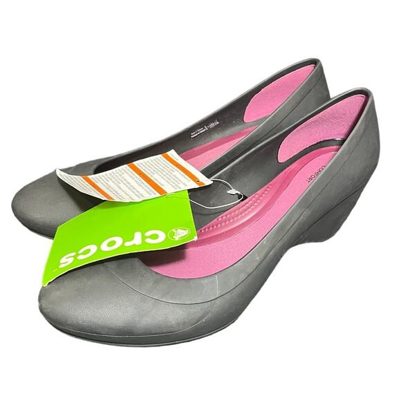 Crocs Womens Lina Pump Wedge Shoes Gray Pink Rubber Size 7 NWT - Picture 1 of 6